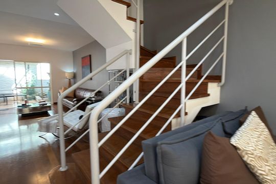 Sala de casa de condomínio para alugar com 4 quartos, 180m² em Santo Amaro, São Paulo