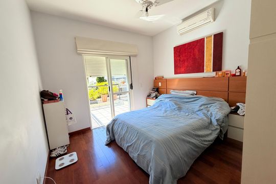 Suite 1 de casa de condomínio para alugar com 4 quartos, 180m² em Santo Amaro, São Paulo