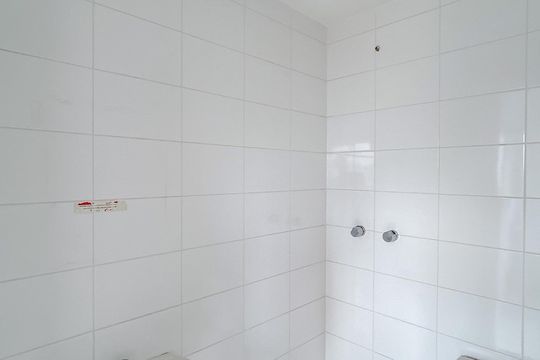 Banheiro de serviço de apartamento para alugar com 4 quartos, 315m² em Chácara Califórnia, São Paulo