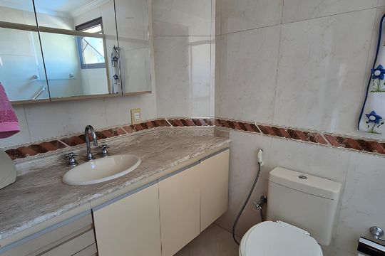 Banheiro de apartamento para alugar com 3 quartos, 140m² em Santana, São Paulo