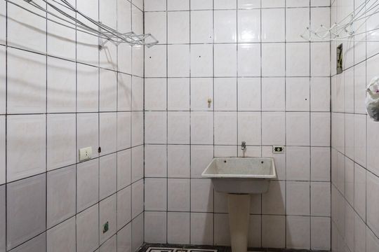 Área de Serviço de casa para alugar com 3 quartos, 125m² em Jardim Presidente Dutra, Guarulhos