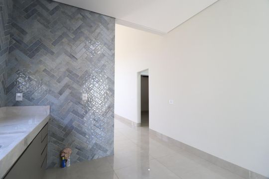 Cozinha de casa de condomínio para alugar com 3 quartos, 210m² em Laranjeiras, Uberlândia
