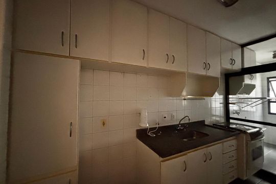 Cozinha de apartamento à venda com 3 quartos, 85m² em Alphaville Industrial, Barueri