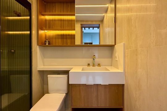 Banheiro de kitnet/studio para alugar com 1 quarto, 25m² em Santo Amaro, São Paulo