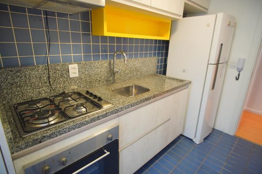 Cozinha de apartamento à venda com 3 quartos, 84m² em  Boa Vista, Porto Alegre