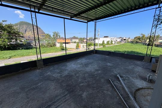 Terraço de casa de condomínio para alugar com 3 quartos, 300m² em Vargem Pequena, Rio de Janeiro