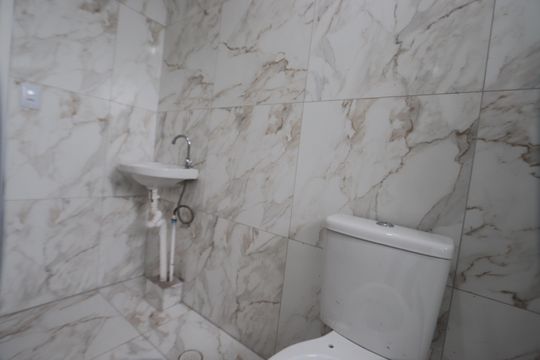 Banheiro de apartamento para alugar com 2 quartos, 49m² em Jardim da Laranjeira (zona Leste), São Paulo