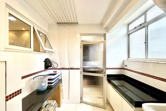 Apartamento à venda com 3 quartos, 138m² em Cruzeiro, Belo Horizonte