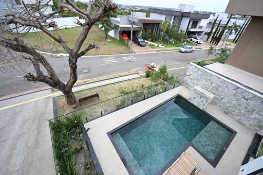 Casa de Condomínio à venda com 3 quartos, 319m² em Chácaras Maringá, Goiânia