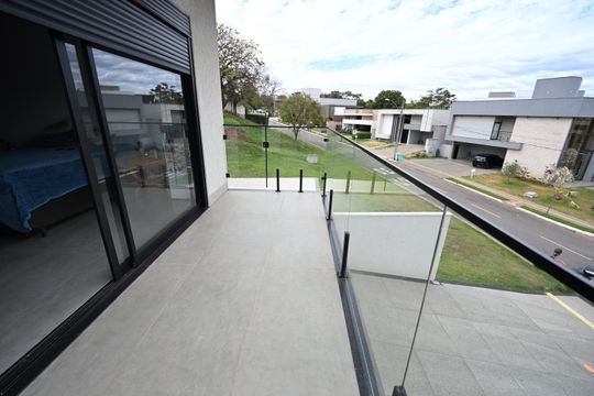 Casa de Condomínio à venda com 3 quartos, 319m² em Chácaras Maringá, Goiânia
