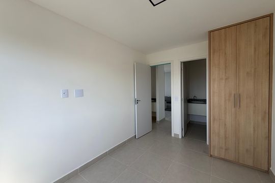 Suíte  de apartamento para alugar com 2 quartos, 62m² em Taquara, Rio de Janeiro