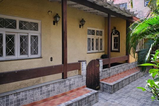 Varanda de casa para alugar com 2 quartos, 100m² em Centro, Mesquita