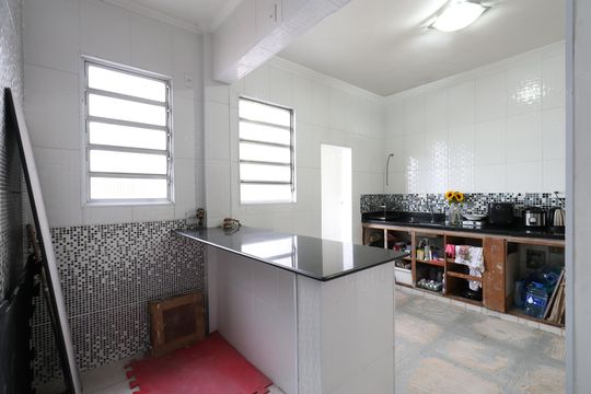 Cozinha e Área de serviço  de apartamento à venda com 3 quartos, 115m² em Bom Retiro, São Paulo