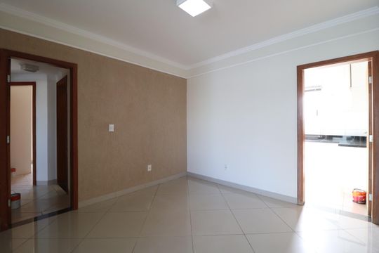 Sala de apartamento para alugar com 3 quartos, 90m² em Tibery, Uberlândia