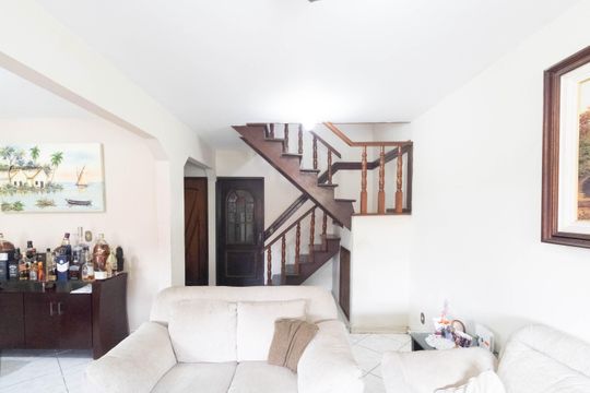 Sala de casa à venda com 5 quartos, 287m² em Campo Grande, Rio de Janeiro