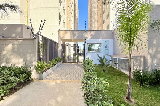 Fachada de apartamento para alugar com 2 quartos, 34m² em Jardim Caravelas, São Paulo