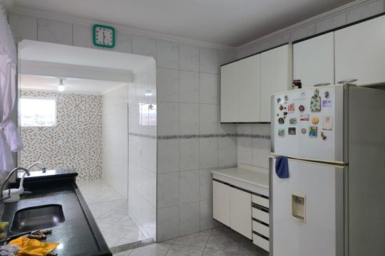 Cozinha de casa para alugar com 3 quartos, 149m² em Vila Rosalia, Guarulhos