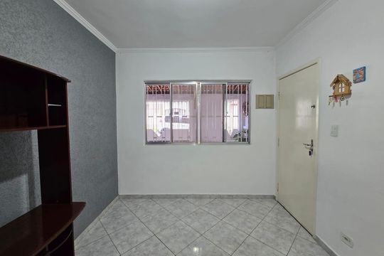 Casa para alugar com 3 quartos, 149m² em Vila Rosalia, Guarulhos