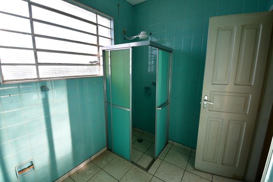 Banheiro Suíte de casa para alugar com 3 quartos, 223m² em Jardim Chapadão, Campinas