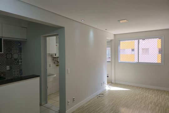 Sala  de apartamento para alugar com 2 quartos, 59m² em Picanço, Guarulhos