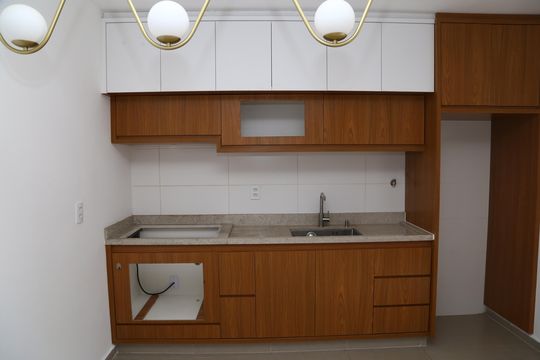 Cozinha Americana de casa de condomínio para alugar com 2 quartos, 50m² em Residencial Itatiaia, Anápolis