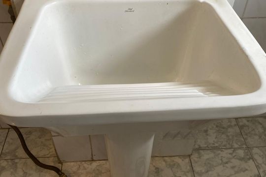 Área de serviço de apartamento para alugar com 2 quartos, 50m² em Jardim da Gloria, Cotia