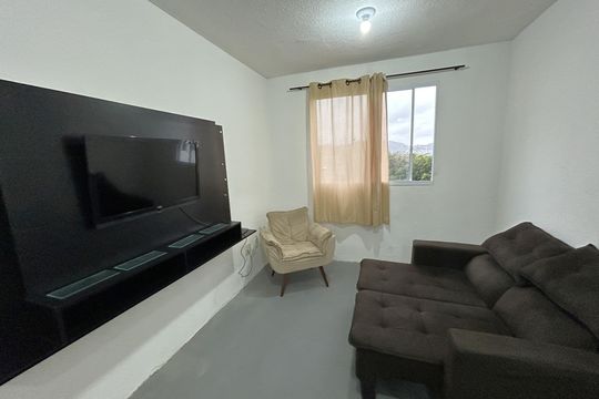 Sala de apartamento para alugar com 2 quartos, 42m² em Cavalcanti, Rio de Janeiro