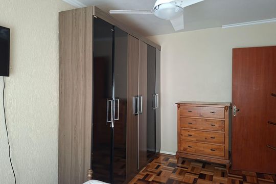 Quarto de apartamento à venda com 2 quartos, 70m² em Humaitá, Porto Alegre