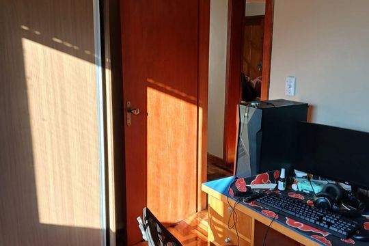 Quarto de apartamento à venda com 2 quartos, 70m² em Humaitá, Porto Alegre