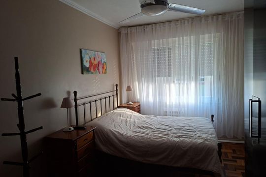 Quarto de apartamento à venda com 2 quartos, 70m² em Humaitá, Porto Alegre