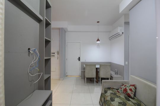 Sala de apartamento para alugar com 2 quartos, 55m² em Anil, Rio de Janeiro