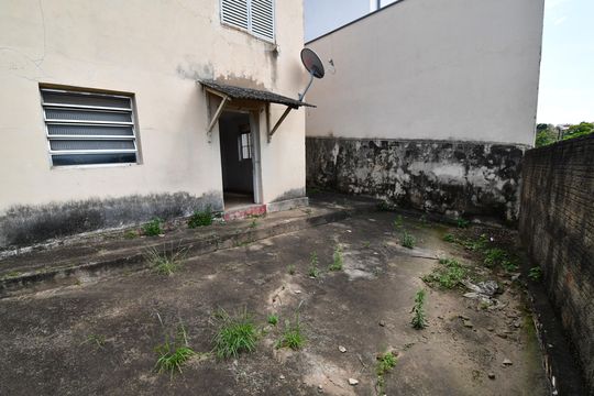 Quintal de casa à venda com 3 quartos, 333m² em Jardim Santana, Campinas
