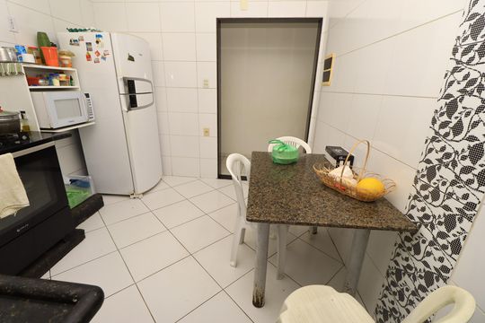 Casa para alugar com 3 quartos, 114m² em Itapuã, Salvador