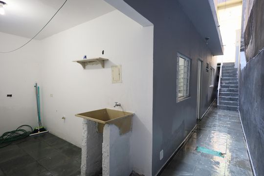 Área de Serviço de casa para alugar com 1 quarto, 60m² em Veloso, Osasco