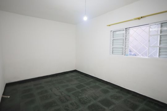 Quarto de casa para alugar com 1 quarto, 60m² em Veloso, Osasco
