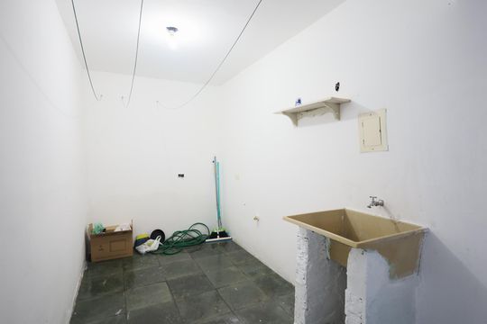 Área de Serviço de casa para alugar com 1 quarto, 60m² em Veloso, Osasco