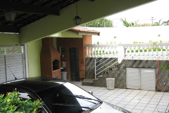 Área externa de casa para alugar com 4 quartos, 366m² em Bairro dos Casa, São Bernardo do Campo