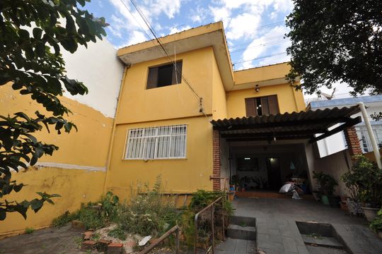 Fachada de casa à venda com 3 quartos, 130m² em Vila Medeiros, São Paulo