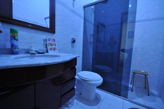 Banheiro 1 de casa à venda com 3 quartos, 130m² em Vila Medeiros, São Paulo