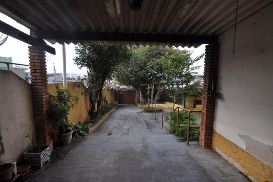 Garagem de casa à venda com 3 quartos, 130m² em Vila Medeiros, São Paulo