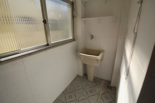 Área de Serviço de apartamento para alugar com 2 quartos, 56m² em Anil, Rio de Janeiro