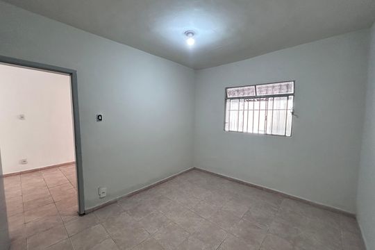 Casa para alugar com 2 quartos, 45m² em Glória, Belo Horizonte
