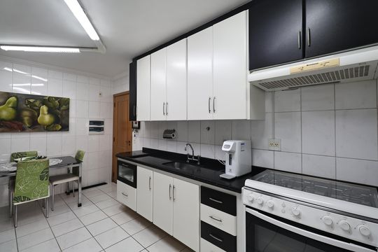 Cozinha de apartamento para alugar com 3 quartos, 130m² em Vila Assunção, Santo André