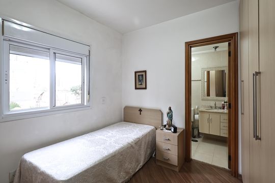 Suite 2 de apartamento para alugar com 3 quartos, 130m² em Vila Assunção, Santo André