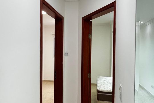 Corredor de apartamento para alugar com 2 quartos, 50m² em Parque Capuava, Santo André