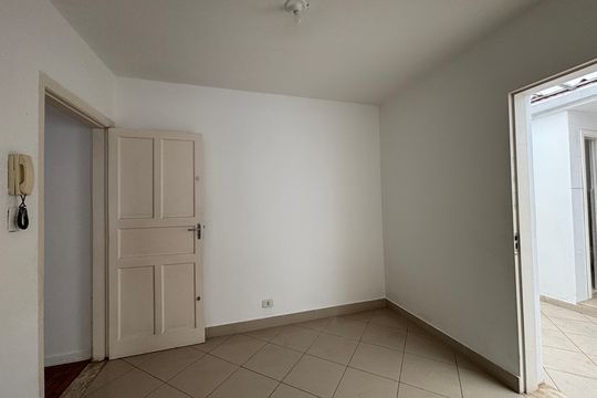 Cozinha de casa para alugar com 2 quartos, 230m² em Sumaré, São Paulo