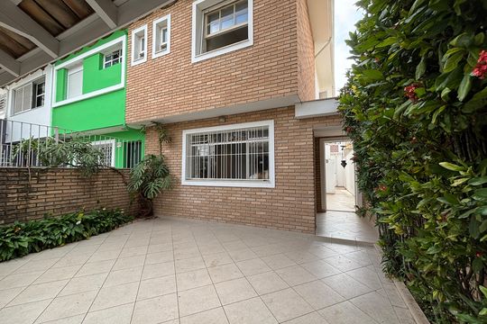 Área comum de casa para alugar com 2 quartos, 230m² em Sumaré, São Paulo