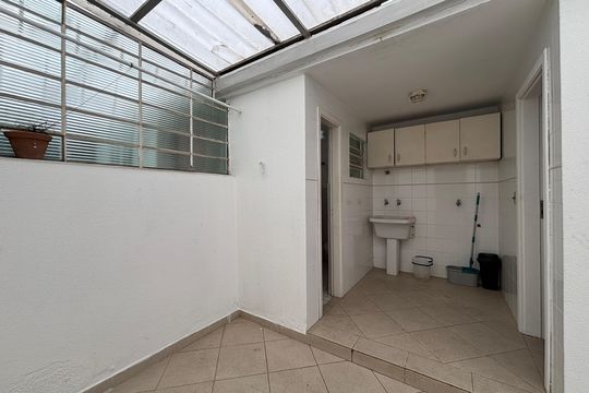 Quintal de casa para alugar com 2 quartos, 230m² em Sumaré, São Paulo