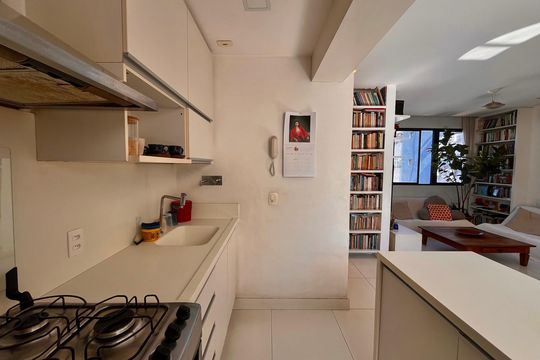 Cozinha de apartamento à venda com 2 quartos, 70m² em Gávea, Rio de Janeiro