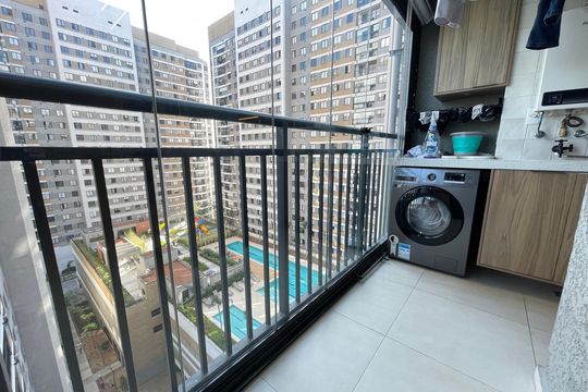 Varanda da sala de apartamento para alugar com 2 quartos, 44m² em Butantã, São Paulo